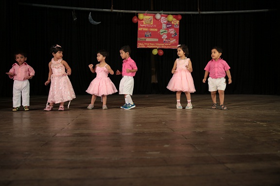 Dance performance of Eurokids behala playgroup children